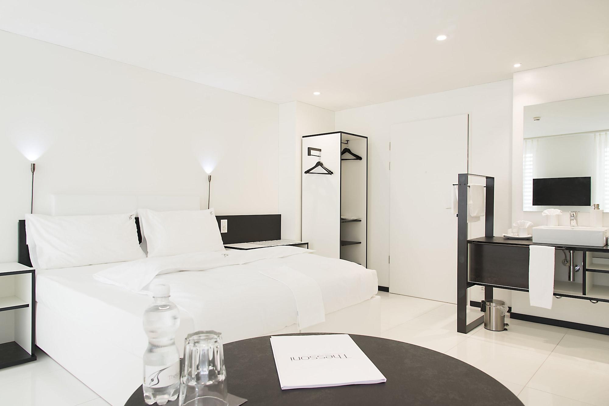Residence Thessoni Home Zurich -Self Checkin -No Restaurants-Short&Longstay Regensdorf Exterior photo