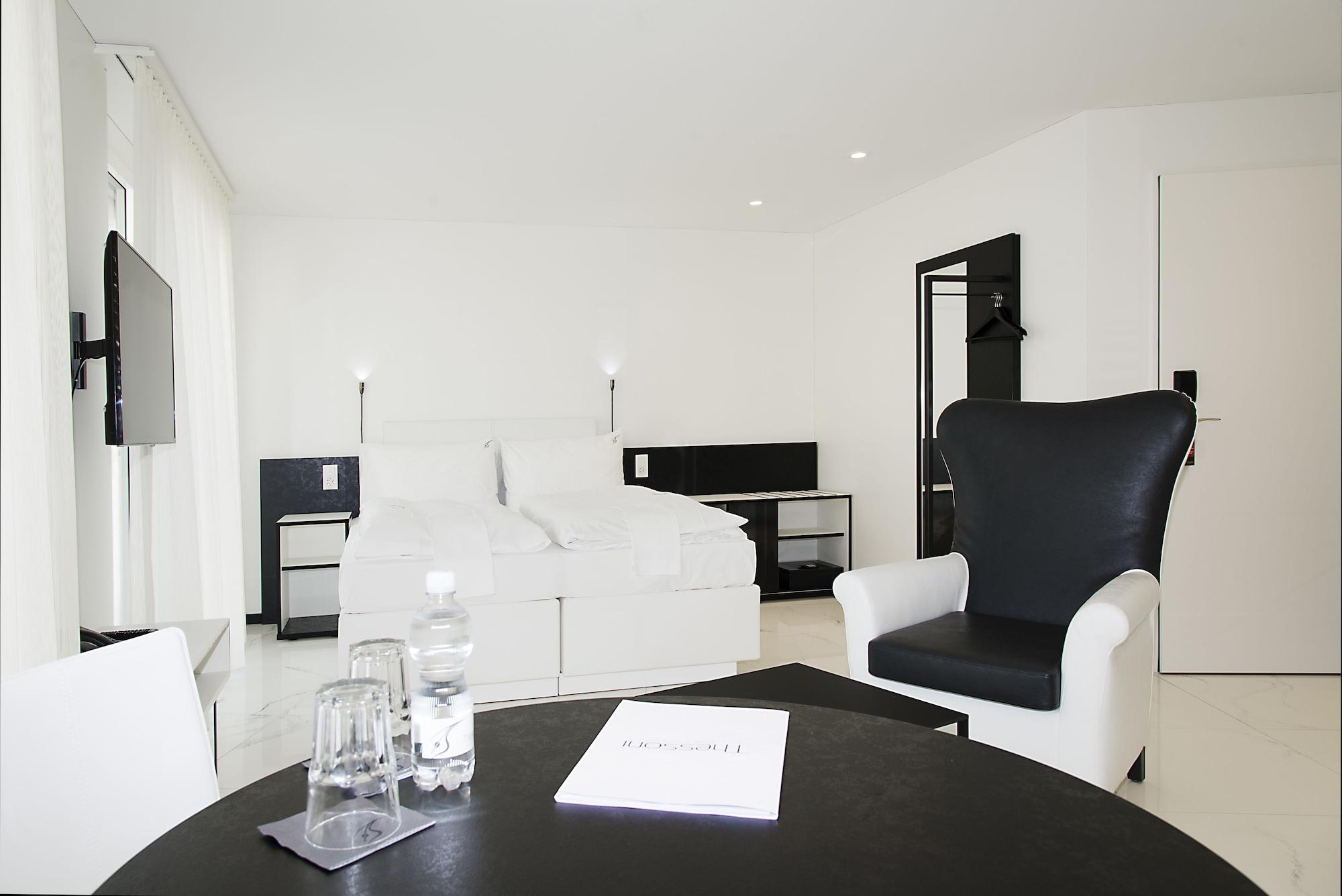 Residence Thessoni Home Zurich -Self Checkin -No Restaurants-Short&Longstay Regensdorf Exterior photo