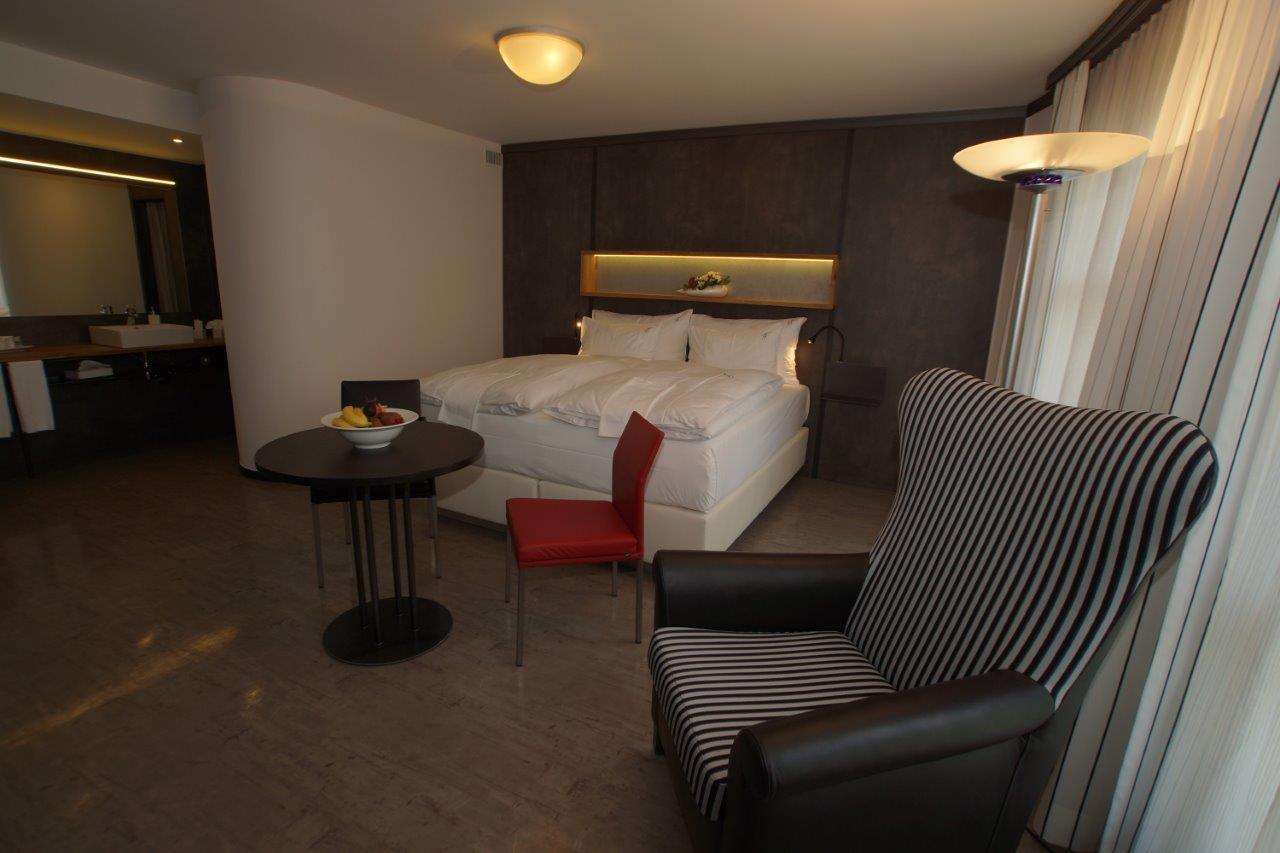 Residence Thessoni Home Zurich -Self Checkin -No Restaurants-Short&Longstay Regensdorf Exterior photo